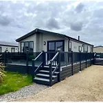 The Retreat Lodge